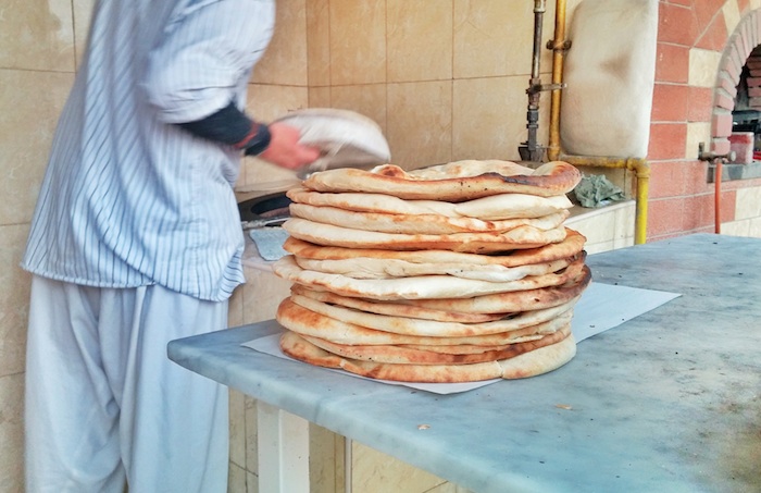bread shop in dubai coice of pakistani, iranian and indian bread