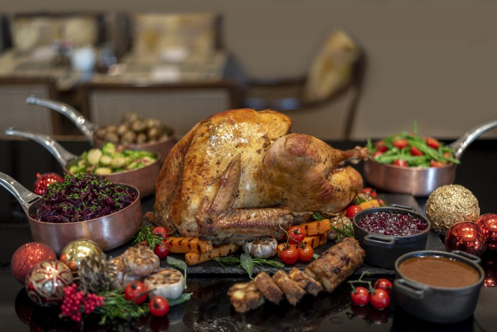 THROW A HASSLE-FREE GRAND CHRISTMAS DINNER IN DUBAI - Dubai Confidential