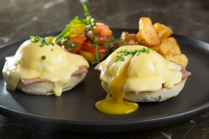 JG Kitchen Dubai Eggs Benedict