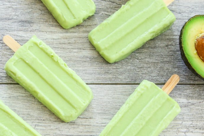 Matcha and avocado popsicles