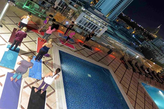 Yogalates in Dubai