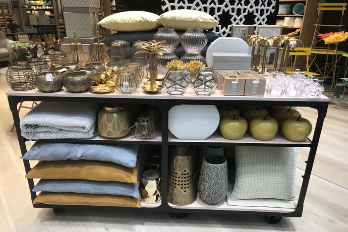 Home Accessories in UAE - Luxury Home Decor