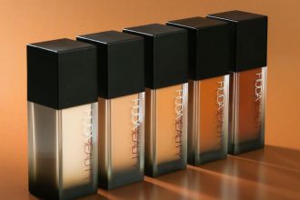 HUDA BEAUTY FauxFilter Foundation