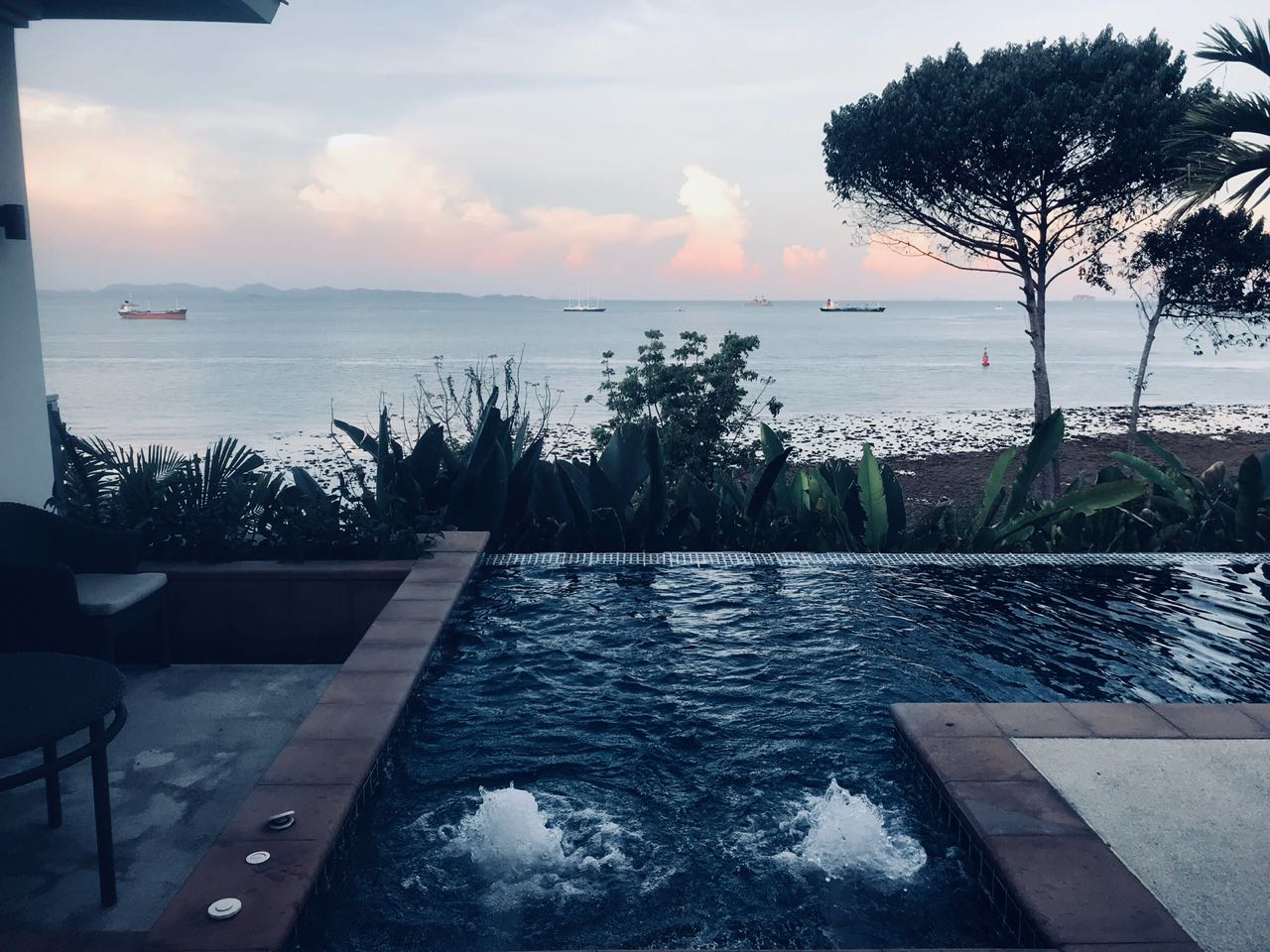 Pool and jacuzzi at the Amatara villa